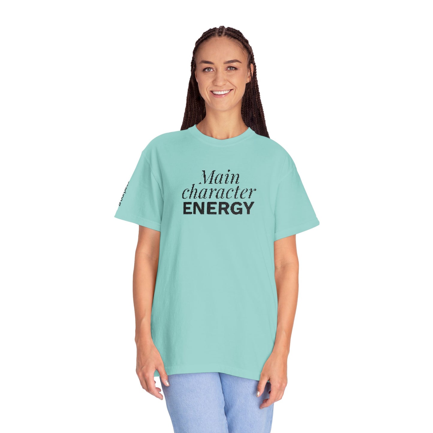 T-shirt unisex brodé « Main Character Energy »