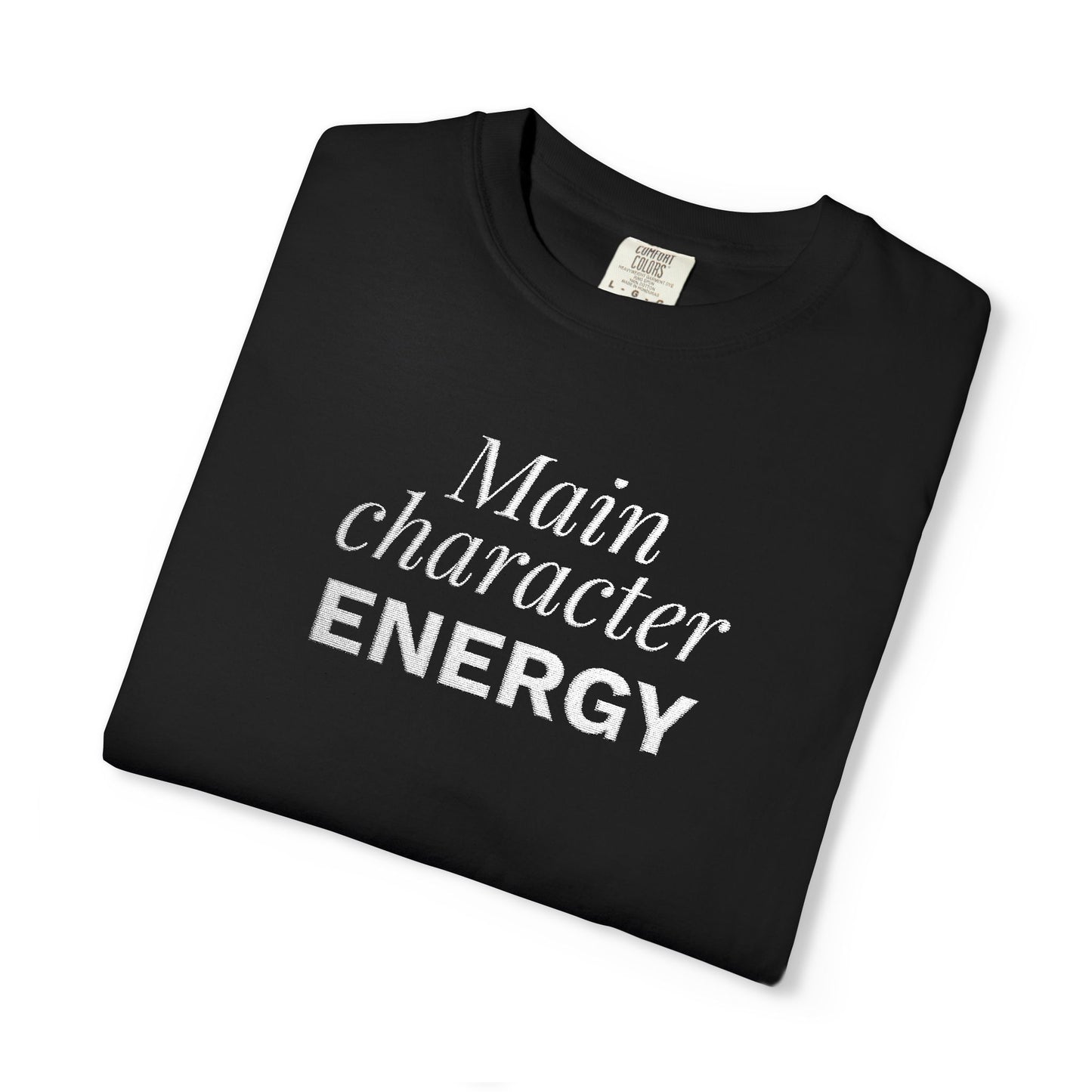 T-shirt unisex brodé « Main Character Energy »